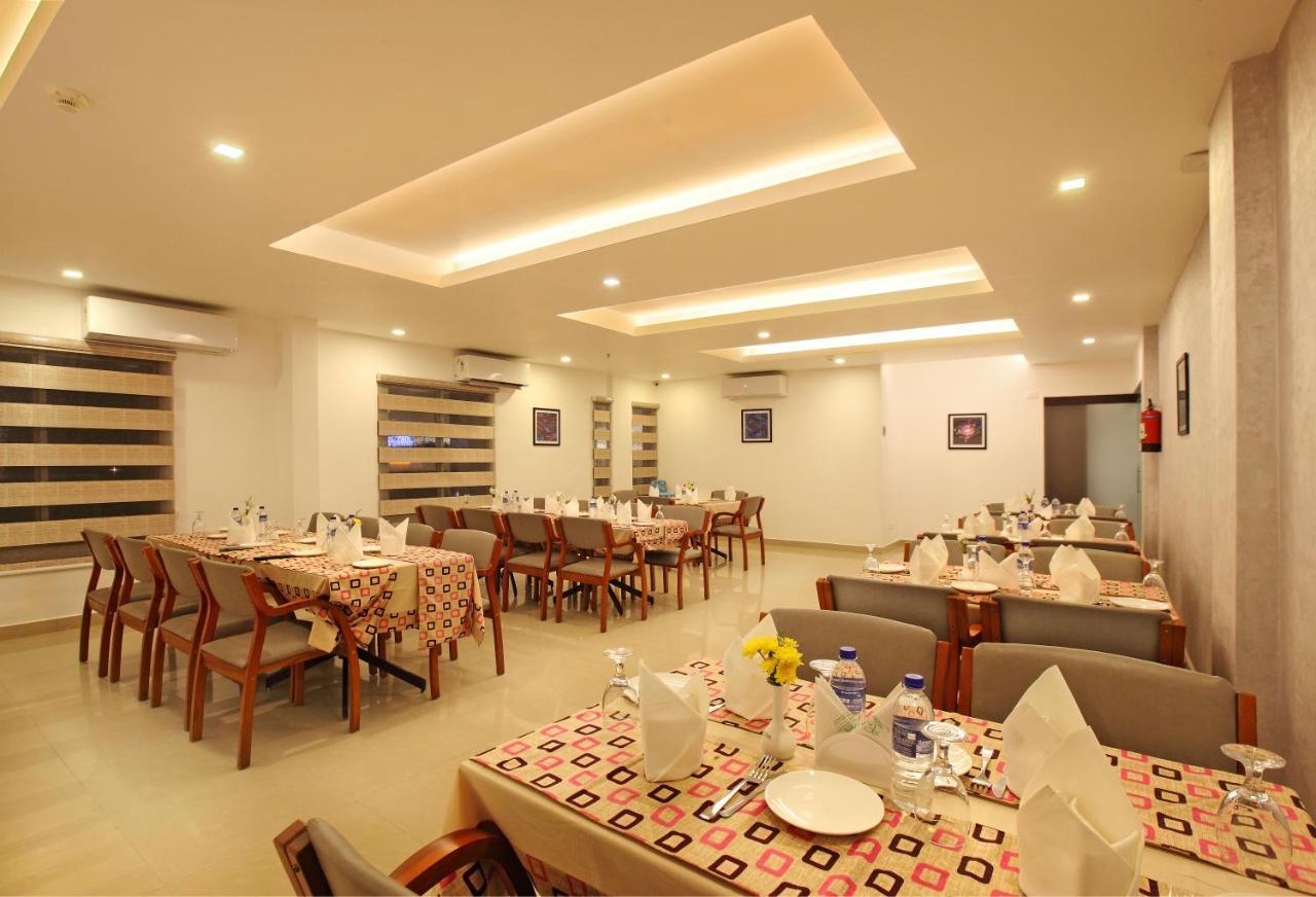 Hotel Park Residency Kuttiyadi Kuttyadi Bagian luar foto